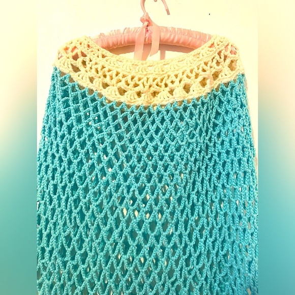 Vintage 50s 60s Blue White Knit Crochet Poncho Sweater S M L XL - Picture 2 of 6